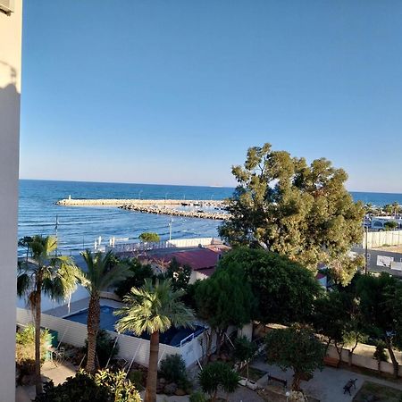 Mikis'S Seagate Studio Aprt. Larnaca Exterior foto