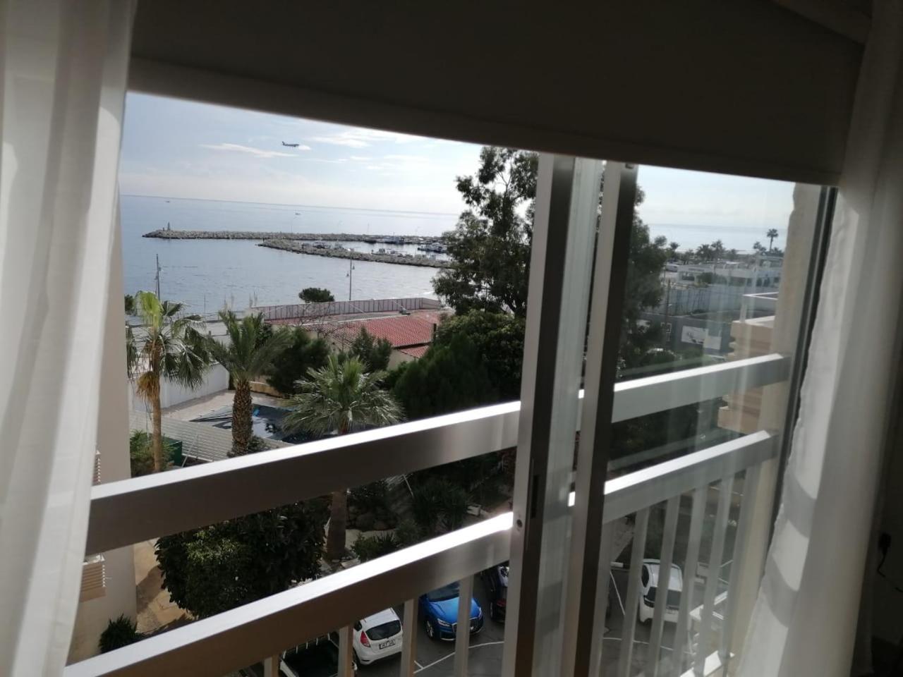 Mikis'S Seagate Studio Aprt. Larnaca Exterior foto